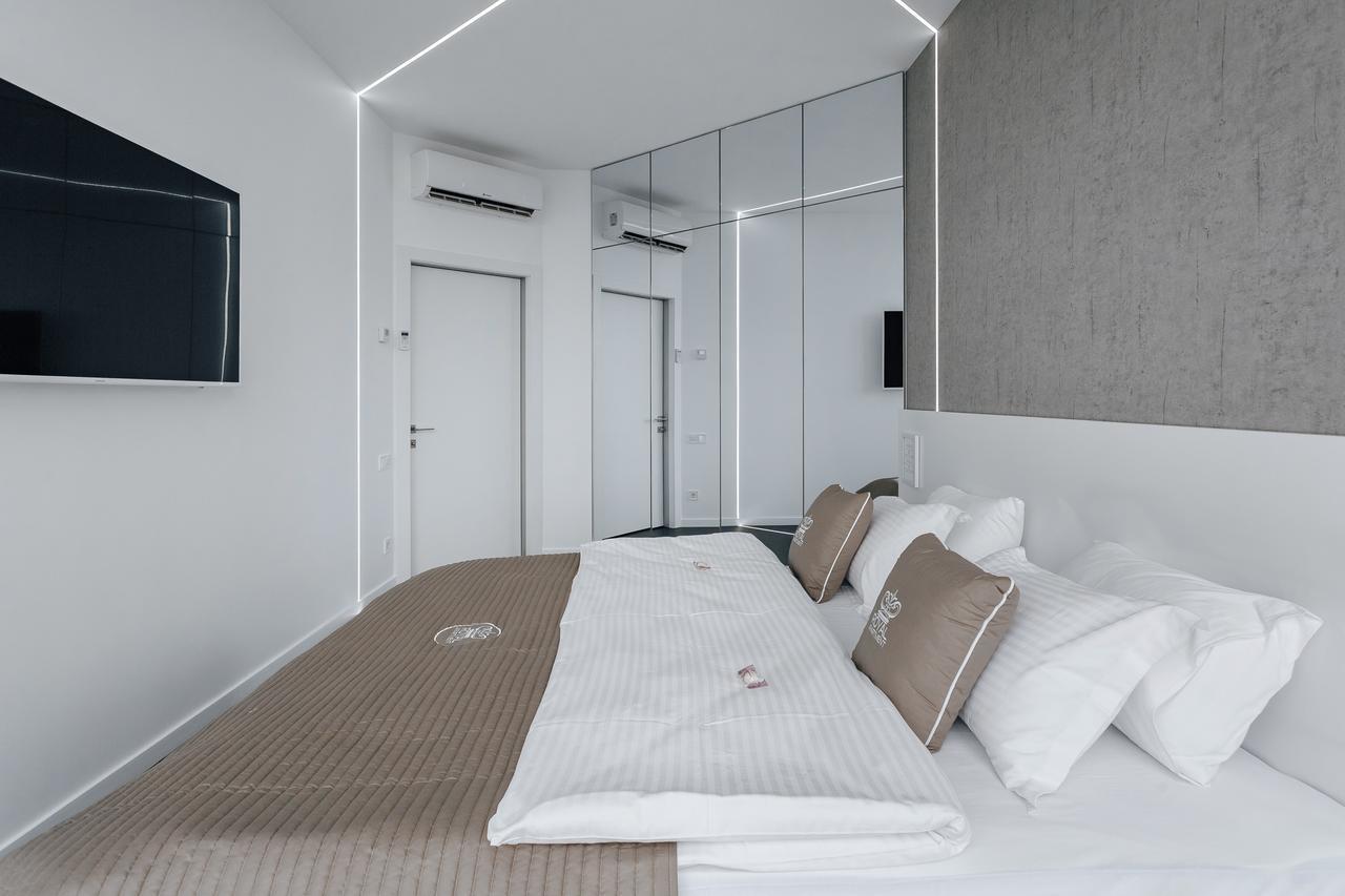 Royal Apartment Odessa Dış mekan fotoğraf
